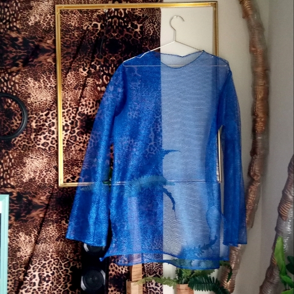 Metallic Blue Long Sleeved Top 💙 - Picture 5 of 8